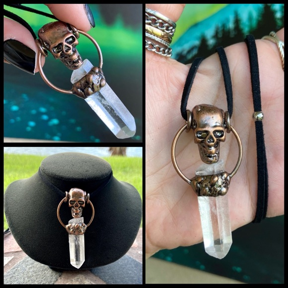 Skull crystal necklace . Clear crystal quartz electroplated copper skull leather - Picture 15 of 16